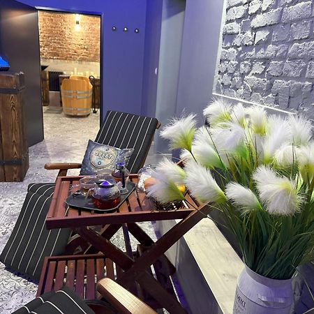 Residence Iron Cube カルロヴィ・ヴァリ エクステリア 写真