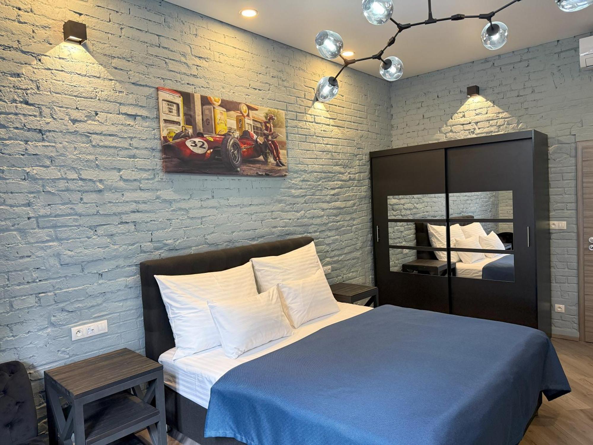 Residence Iron Cube カルロヴィ・ヴァリ エクステリア 写真
